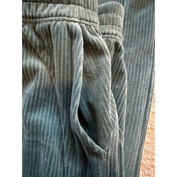 Lululemon Scuba MR Wide Leg Pant Velvet Cord Sz. 4 Storm Teal - Picture 7 of 7